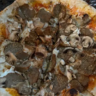 lasagna pizza with mushrooms