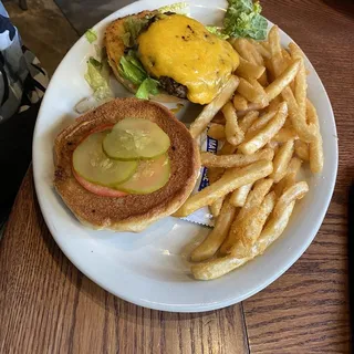 Classic Cheeseburger