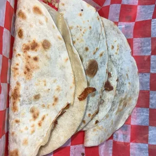3 Quesadillas
