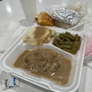 County Fired Steak, mashed potato and green beans. Oh yeah and a biscuit.