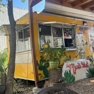 Mami&apos;s tacos