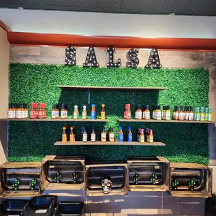 Salsa wall bar