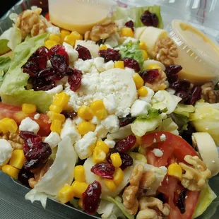 Mamma Angela Salad (house dressing)
