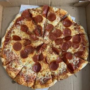 Medium Pepperoni Pizza