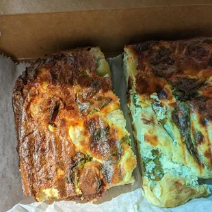 Forgot the name, it's basically like a quiche with spinach and artichoke. Nice, very filling.