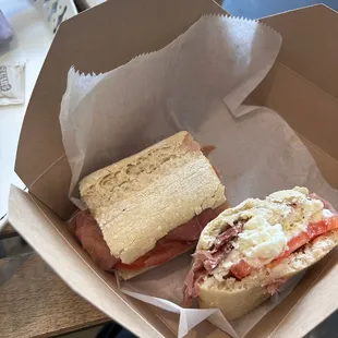 mozzarella and prosciutto panini