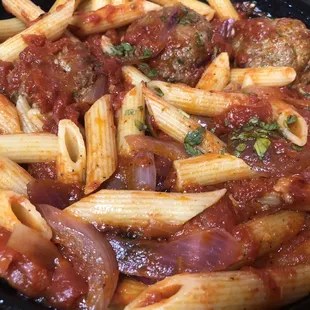 Spicy Penne (add meatballs and onions!!!)