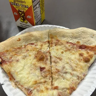 Two slices of plain and a Pittsburgh classic Schneider&apos;s iced tea to drink.