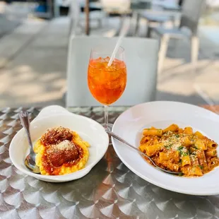 Polpette con Polenta, Rigatoni alla Bolognese