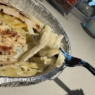 Fettuccine Alfredo with chicken