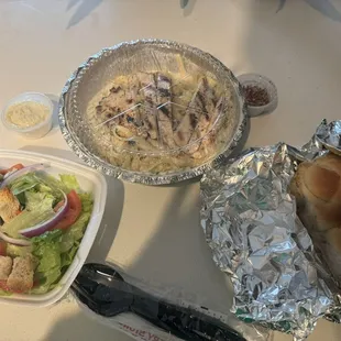Fettuccine Alfredo with chicken , house salad &amp; bread
