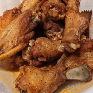 10 Wings (Well Done)