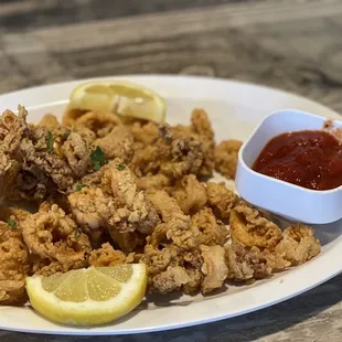 Calamari and the sauce is sooooo yummy!!!