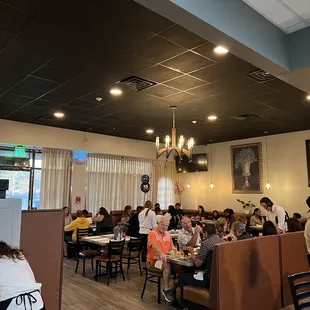 The main dining area with Ambiance