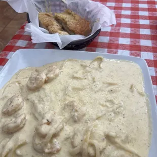 Shrimp FETTUCINI ALFREDO with GARLIC BREAD