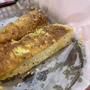 GARLIC BREAD