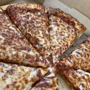 Cheese pizza