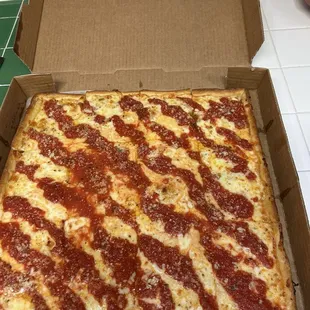 Thin crust upside down -similar to L &amp; B Spumoni