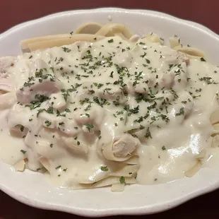 Chicken Alfredo passable
