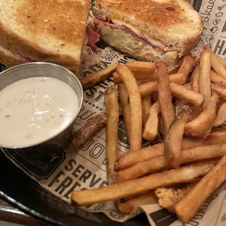Classic Reuben
