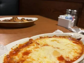 La Casa Pizzeria Restaurant