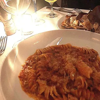 Fusilloni alla bolognese