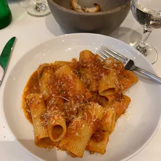 Rigatoni al Ragu Lunch
