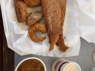 Angie's Fish and Wings