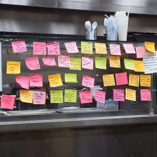 Notes from happy customers in the food court
