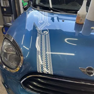 Replaced the stock stripe decals with a more Intricate Design.