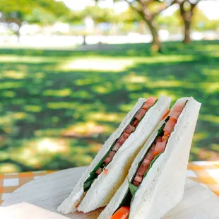 margherita sandwich - tomato, mozzarella &amp; basil