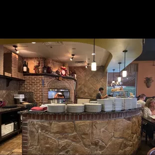 This picture really puts you in the mood to eat good pizza