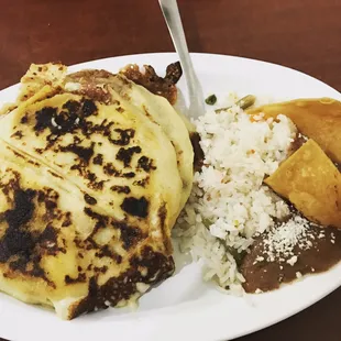Pupusa Combo