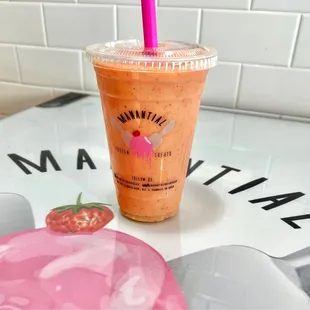 Ordered the Smoothie, with Pineapple Juice, Banana, Strawberry and Mango. Very refreshing!!