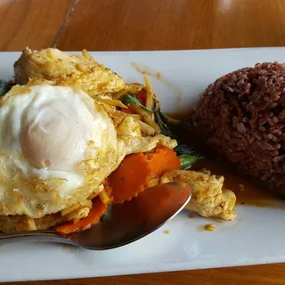 Phad Grapau with Fried Egg