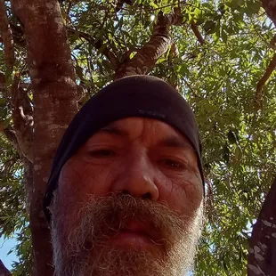 Ikulani st.91-924 Ewa Beach Hi.96706 please come quick look for the Red Hatch back in the Garage My name is Marcus Newby