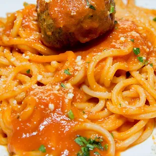 pasta dish, pasta, food