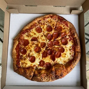 My $20 &quot;16 inch&quot; pizza from Mancino&apos;s. What a joke.