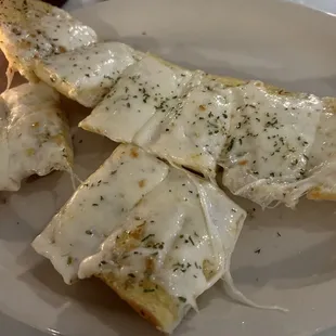 Cheesy garlic bread