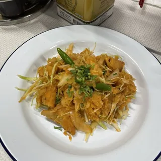 Mandalay Samosa Salad (V)