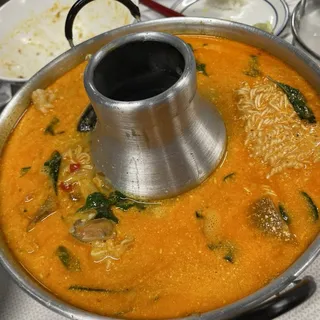 Mama Tom Yum Noodle**