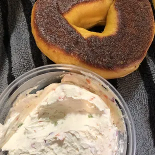 Burnt bagels and veggie-less veggie spread .
