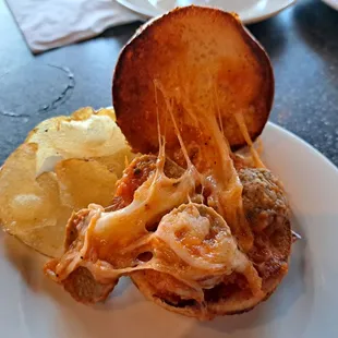 Mandango's Sports Bar & Grill