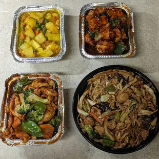 Curry shrimp, Hunan shrimp, Sha Cha chicken (similar to Hunan chicken, but didn&apos;t like as much), Moo shi vegetables [large, with 4 pancakes]