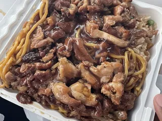 East Pearl Asian Bistro