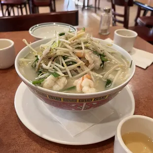 Cross bridge noodle, cooked