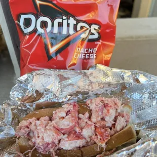 lobster roll n chips $18