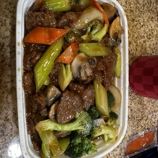 Beef with Chinese vegetables. No onion or peppers. Extra all other veggies.