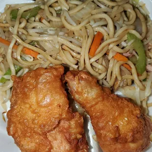 Both garlic chicken and pork chow mein was