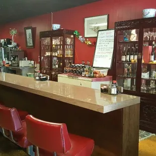 sushi and sashimi, interior